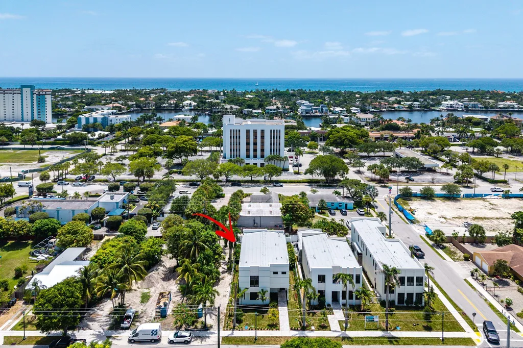 731 SE 4th Avenue Delray Beach FL 33483