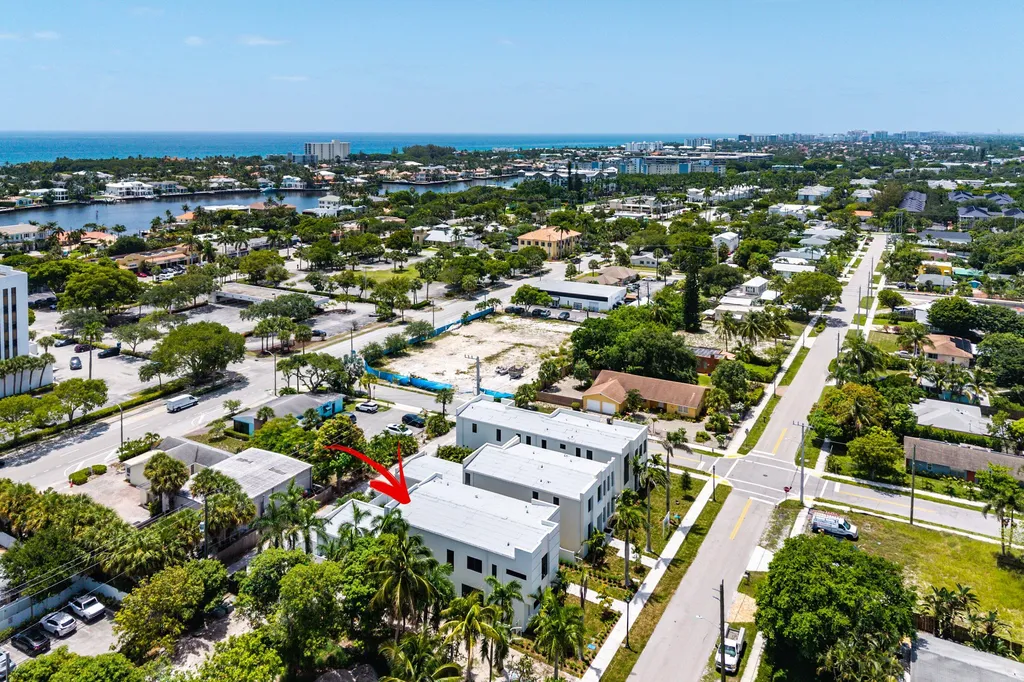 731 SE 4th Avenue Delray Beach FL 33483