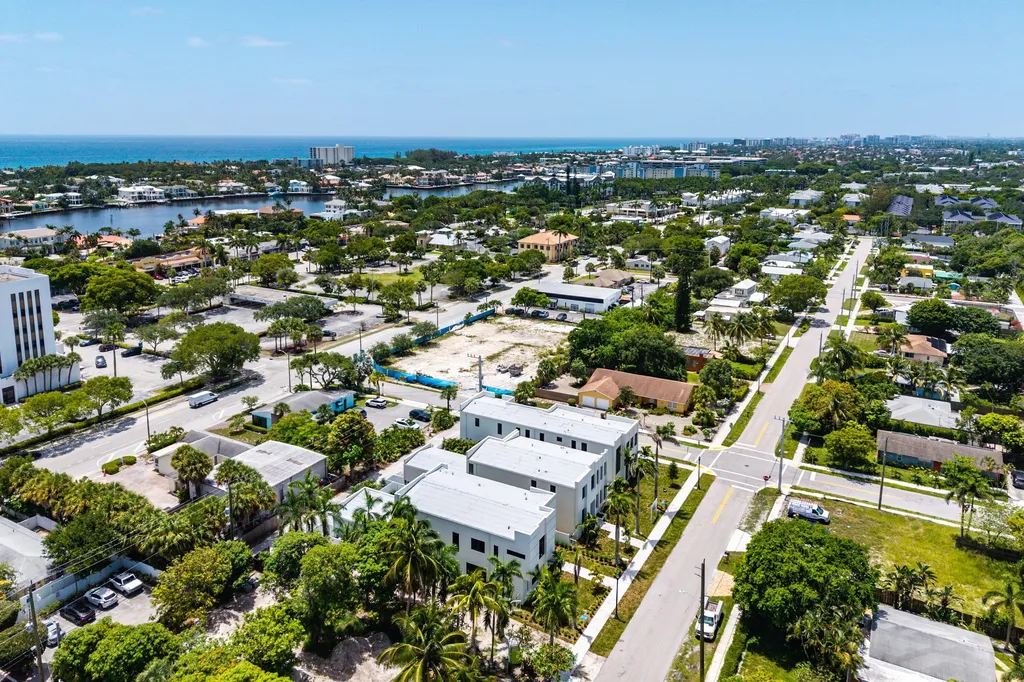 731 SE 4th Avenue Delray Beach FL 33483