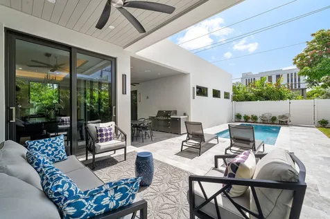 731 SE 4th Avenue Delray Beach FL 33483