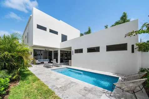 731 SE 4th Avenue Delray Beach FL 33483