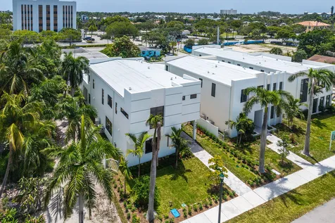 731 SE 4th Avenue Delray Beach FL 33483