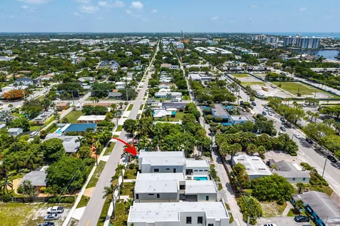 731 SE 4th Avenue Delray Beach FL 33483