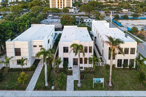 731 SE 4th Avenue Delray Beach FL 33483