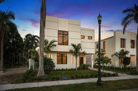 731 SE 4th Avenue Delray Beach FL 33483