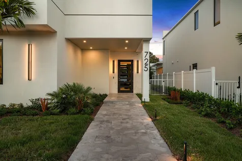731 SE 4th Avenue Delray Beach FL 33483