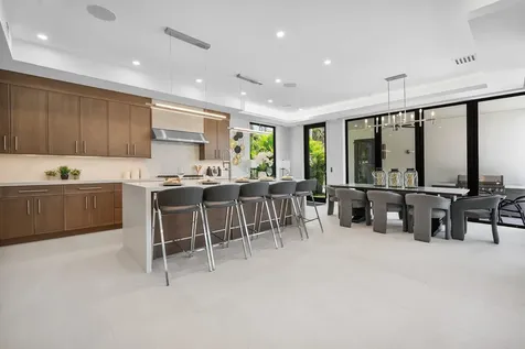 731 SE 4th Avenue Delray Beach FL 33483