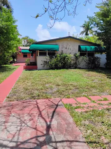 1411 Grant Street Hollywood FL 33020