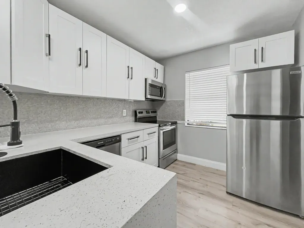 378 NW 2nd Way Deerfield Beach FL 33441