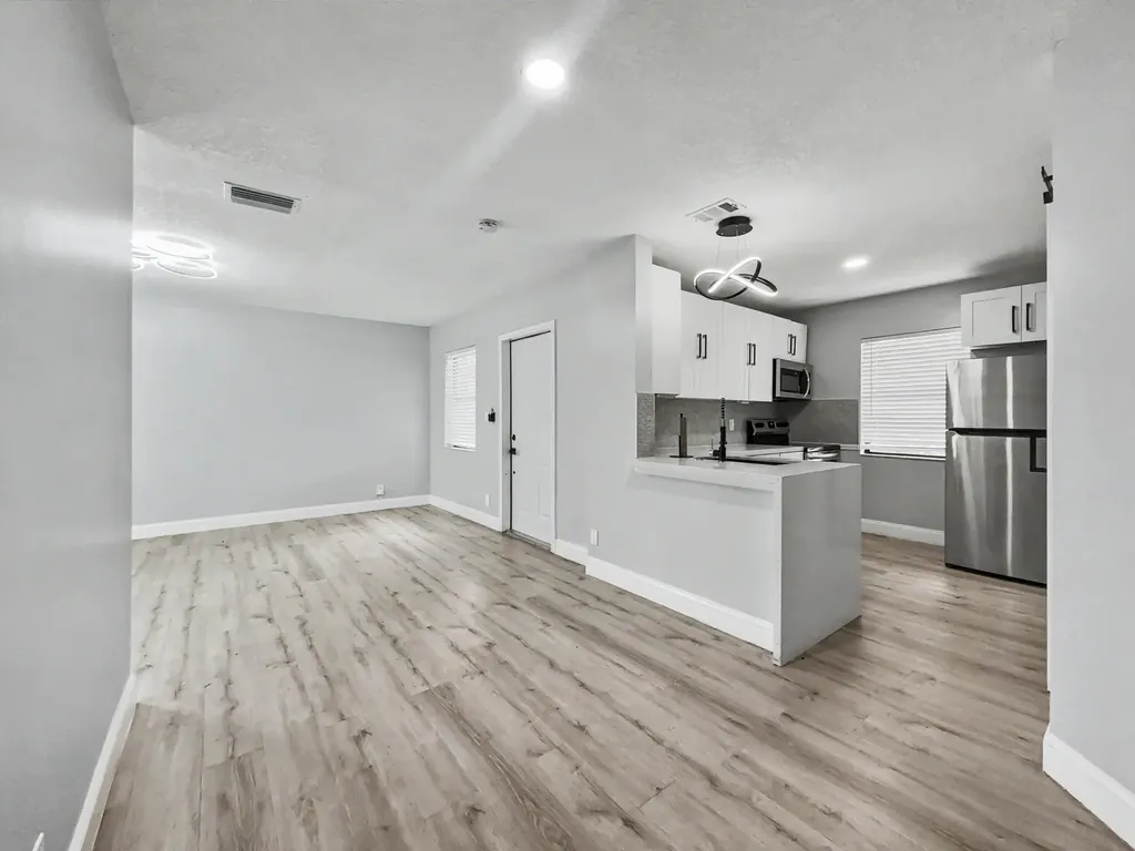 378 NW 2nd Way Deerfield Beach FL 33441