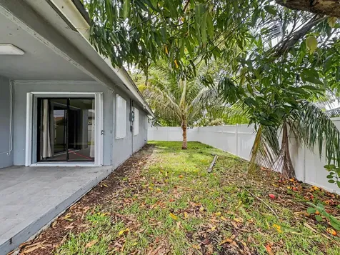 378 NW 2nd Way Deerfield Beach FL 33441
