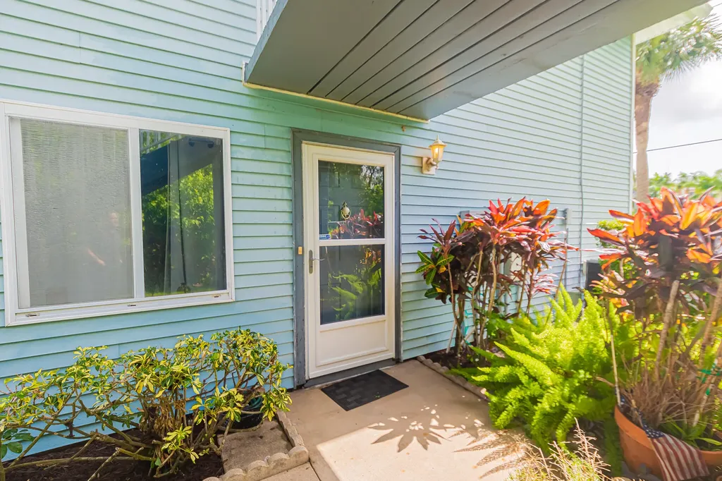 130 SE Village Drive Port St Lucie FL 34952