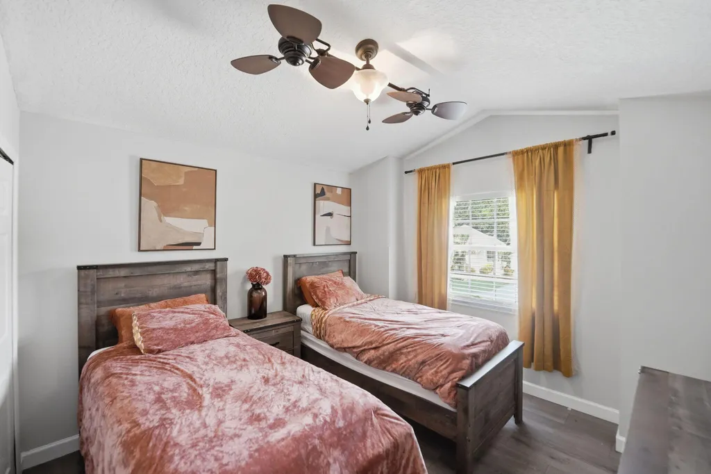 609 SW Saint Thomas Cove Port St Lucie FL 34986