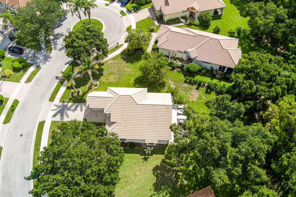 609 SW Saint Thomas Cove Port St Lucie FL 34986