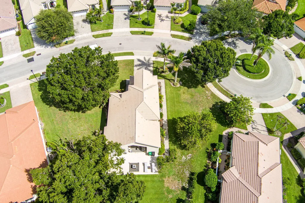 609 SW Saint Thomas Cove Port St Lucie FL 34986
