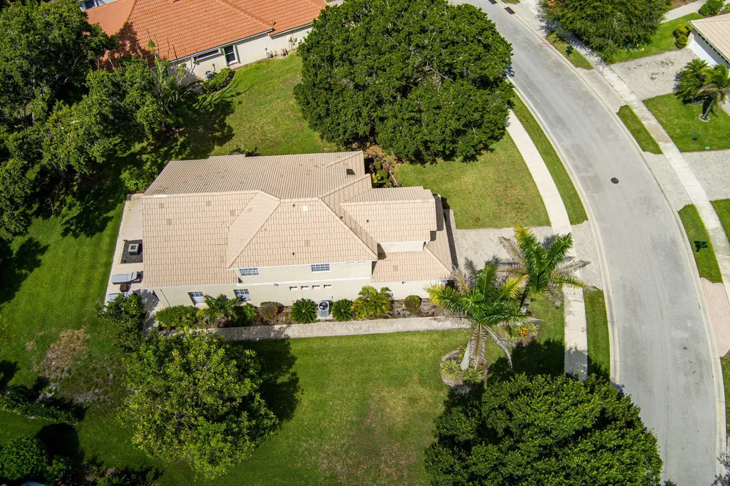 609 SW Saint Thomas Cove Port St Lucie FL 34986