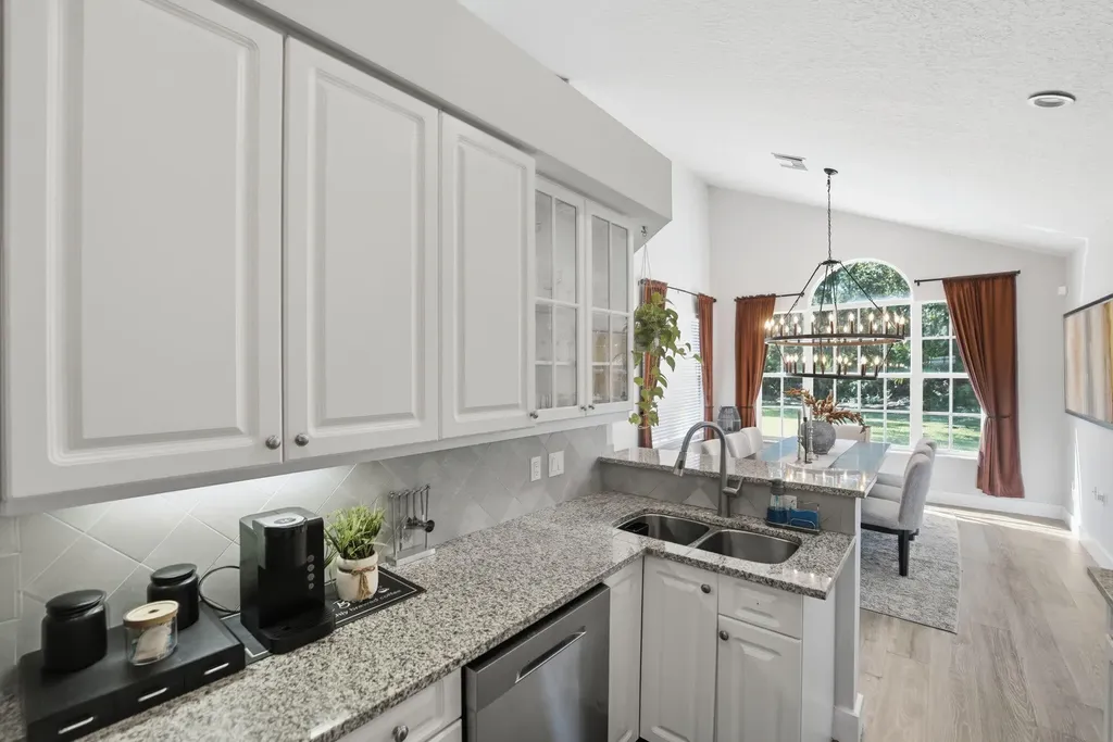 609 SW Saint Thomas Cove Port St Lucie FL 34986