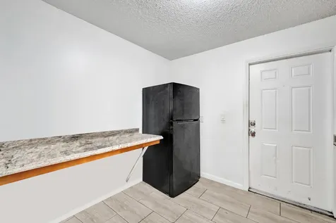 850 E Commercial Boulevard Oakland Park FL 33334