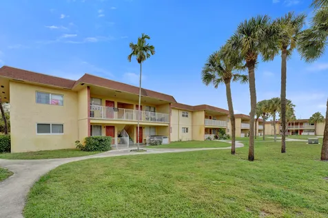 850 E Commercial Boulevard Oakland Park FL 33334