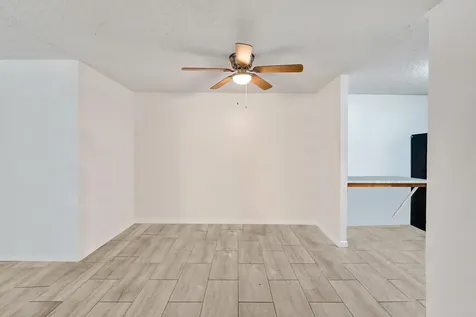 850 E Commercial Boulevard Oakland Park FL 33334