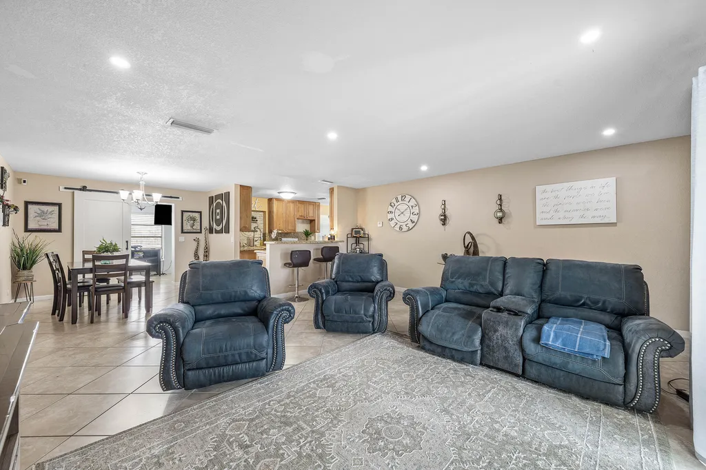 4901 NW 18th Avenue Deerfield Beach FL 33064