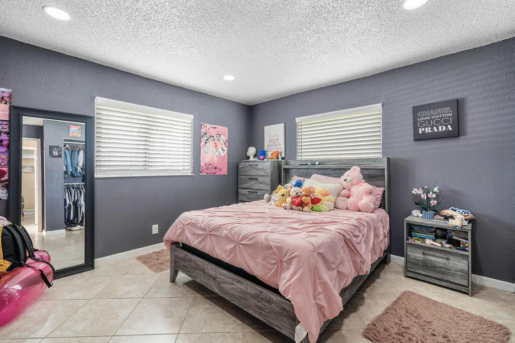 4901 NW 18th Avenue Deerfield Beach FL 33064