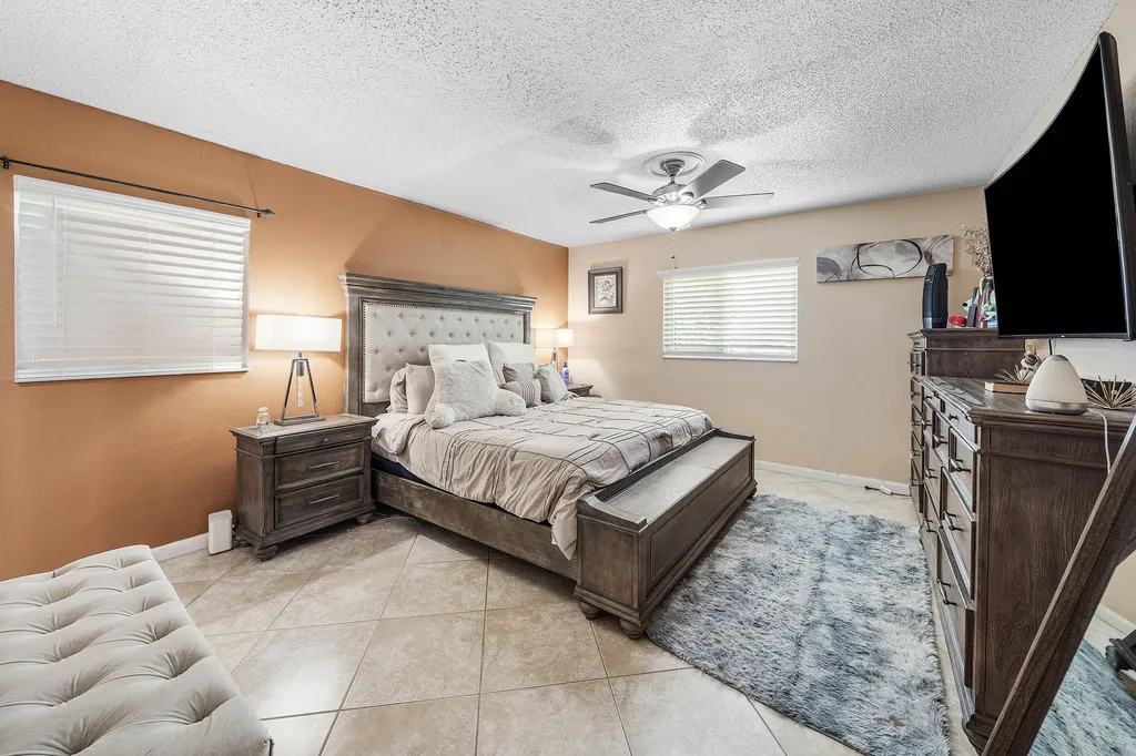 4901 NW 18th Avenue Deerfield Beach FL 33064