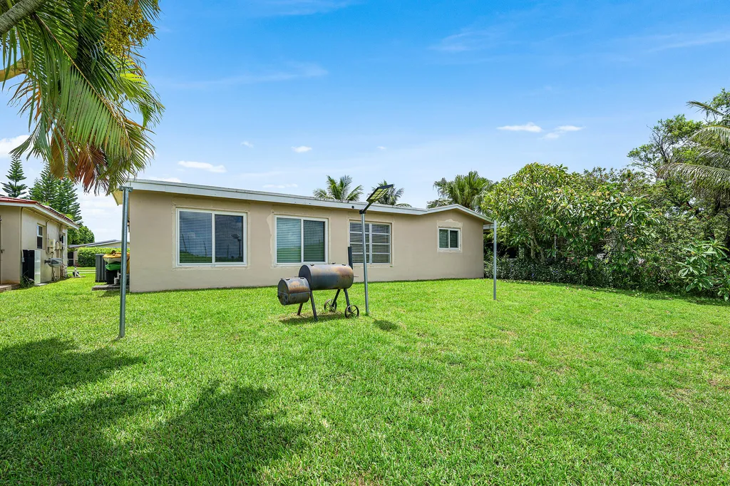 4901 NW 18th Avenue Deerfield Beach FL 33064