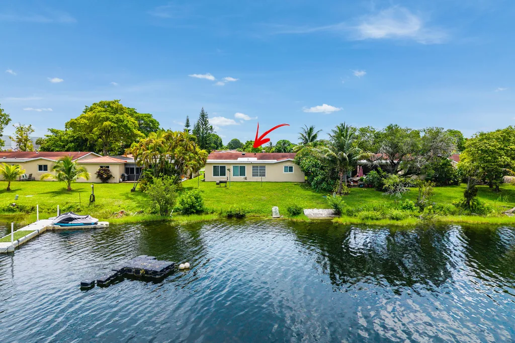 4901 NW 18th Avenue Deerfield Beach FL 33064