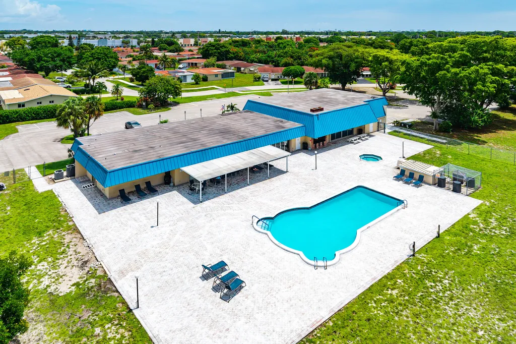 4901 NW 18th Avenue Deerfield Beach FL 33064