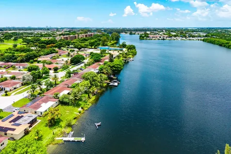 4901 NW 18th Avenue Deerfield Beach FL 33064