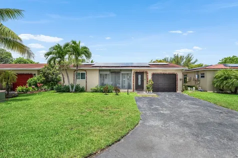 4901 NW 18th Avenue Deerfield Beach FL 33064