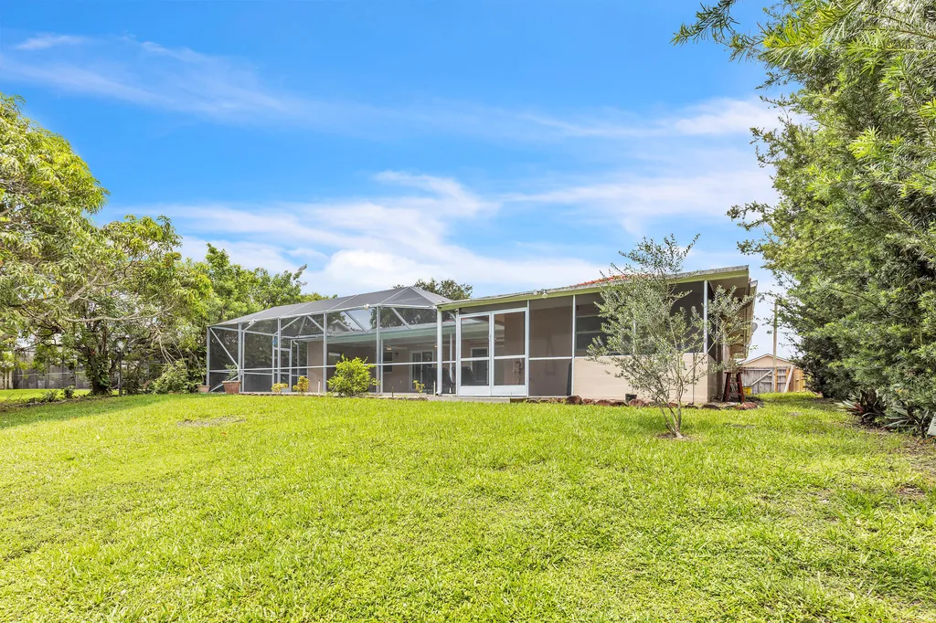 21452 Woodchuck Lane Boca Raton FL 33428