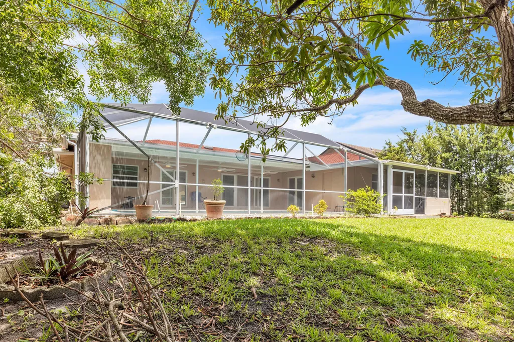 21452 Woodchuck Lane Boca Raton FL 33428