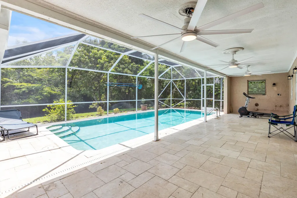 21452 Woodchuck Lane Boca Raton FL 33428