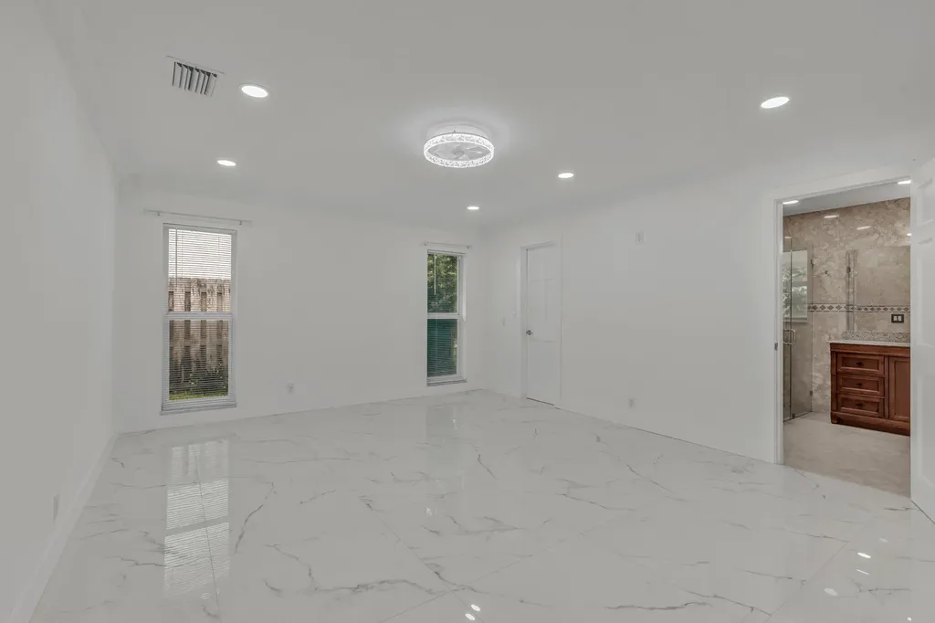 21452 Woodchuck Lane Boca Raton FL 33428
