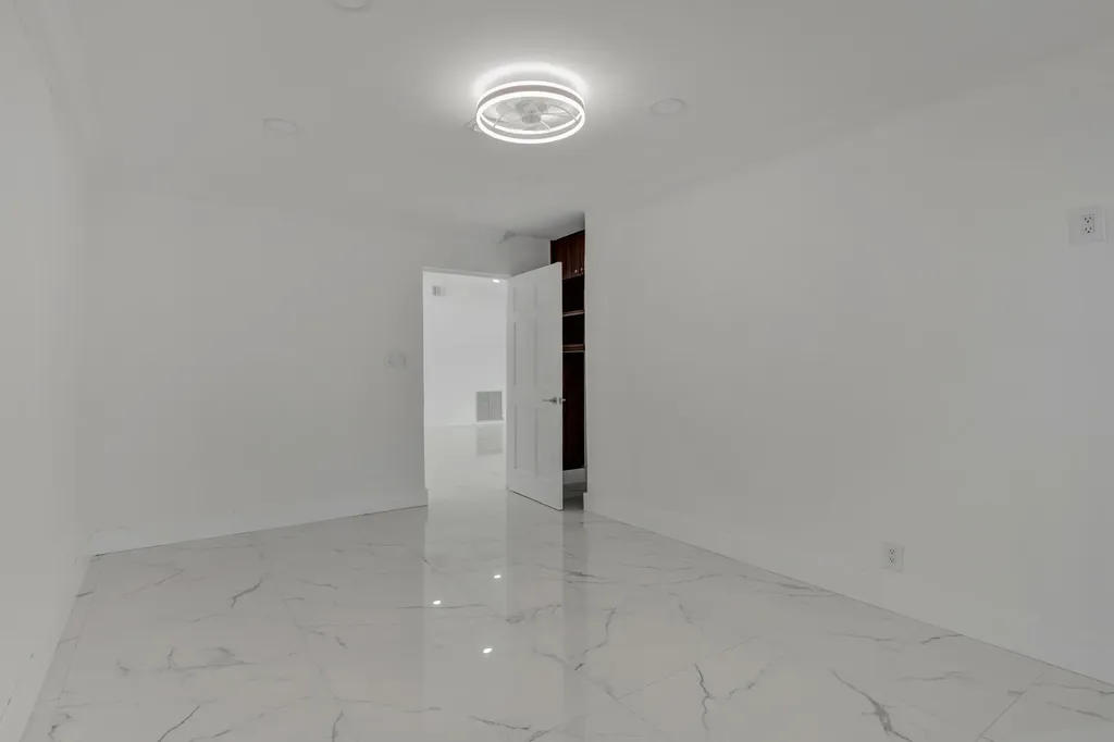 21452 Woodchuck Lane Boca Raton FL 33428