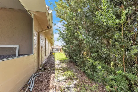 21452 Woodchuck Lane Boca Raton FL 33428