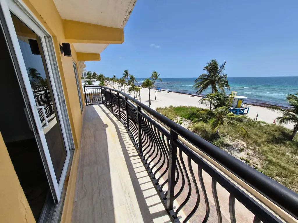 1815 N Surf Road Hollywood FL 33019