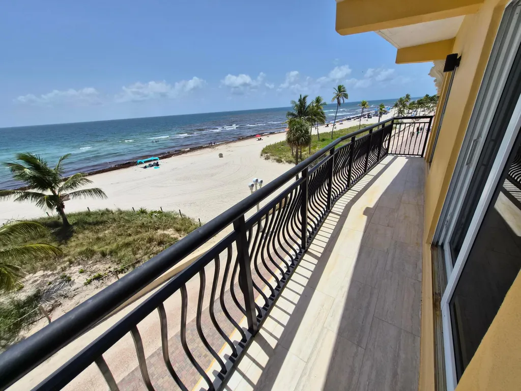 1815 N Surf Road Hollywood FL 33019