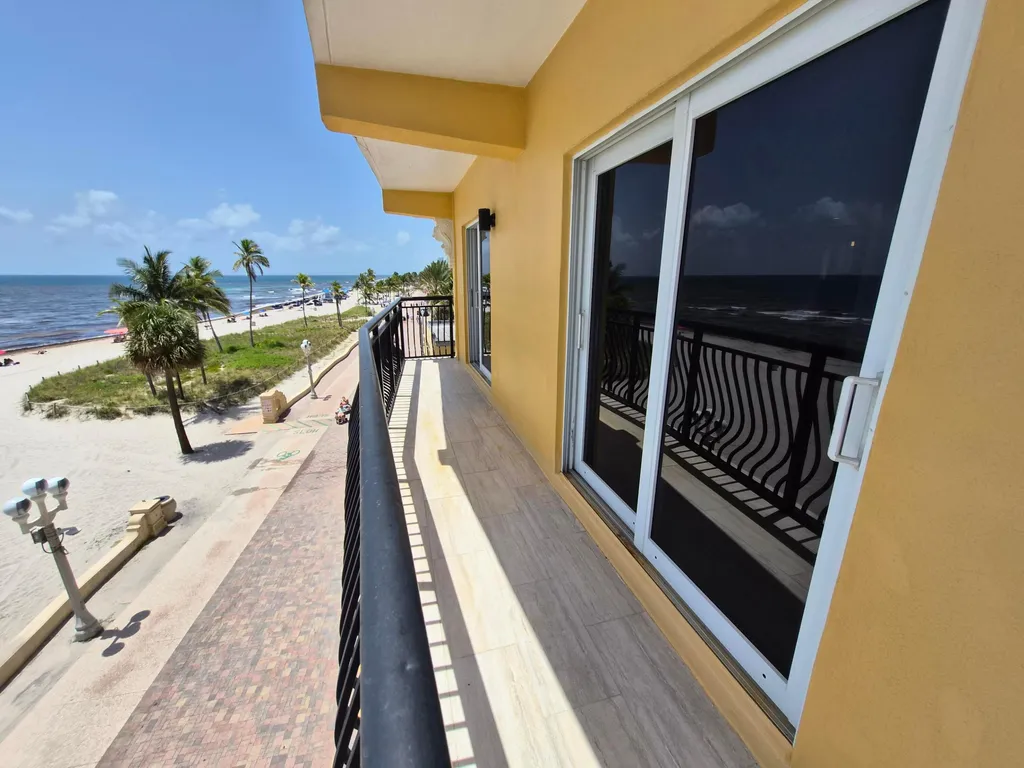 1815 N Surf Road Hollywood FL 33019