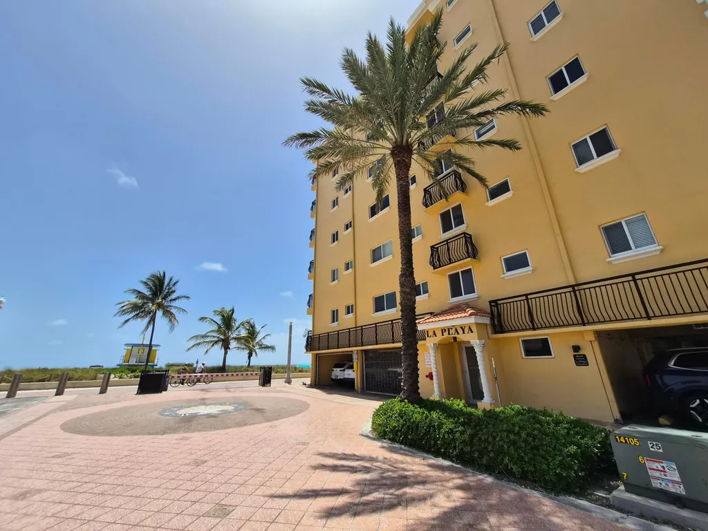 1815 N Surf Road Hollywood FL 33019