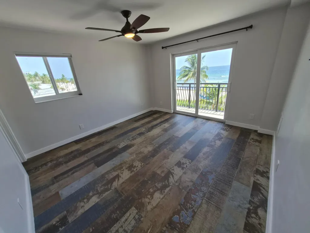 1815 N Surf Road Hollywood FL 33019