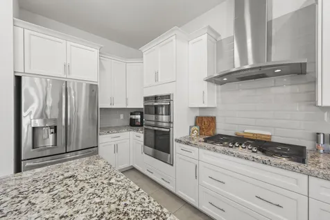 10432 N Lago Vista Circle Parkland FL 33076