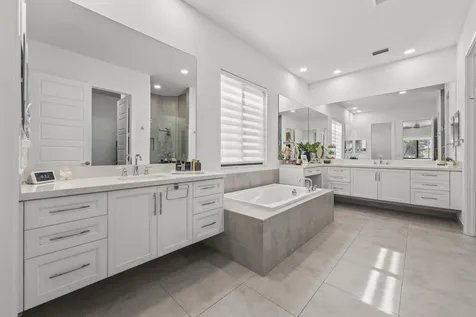 10432 N Lago Vista Circle Parkland FL 33076