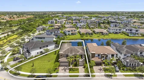 10432 N Lago Vista Circle Parkland FL 33076