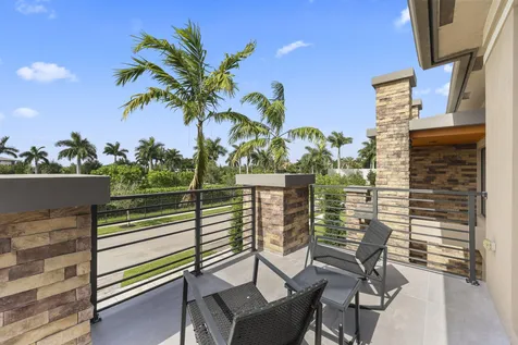 10432 N Lago Vista Circle Parkland FL 33076