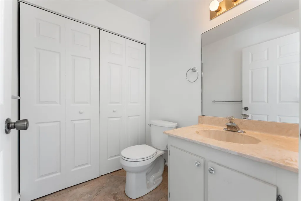 7683 Courtyard Run W Boca Raton FL 33433