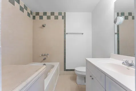 7683 Courtyard Run W Boca Raton FL 33433