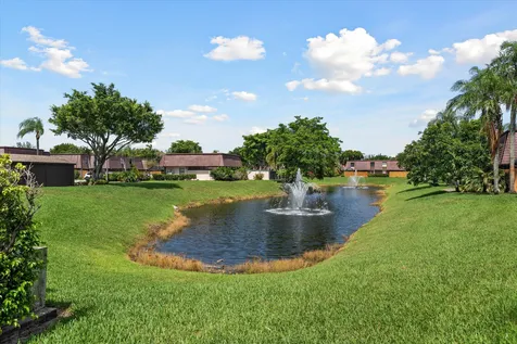 7683 Courtyard Run W Boca Raton FL 33433